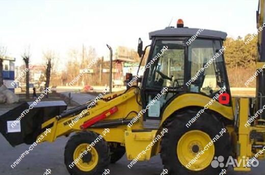 Стекло для экскаватора-погрузчика New Holland LB 1