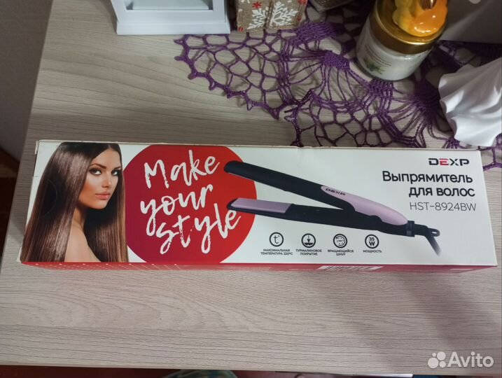 Выпрямитель для волос новый