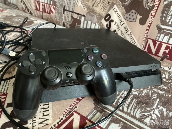 Продам Sony PlayStation 4