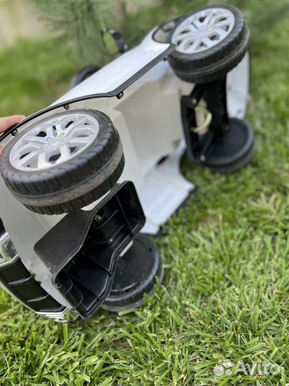 Машинка-каталка толокар пушкар