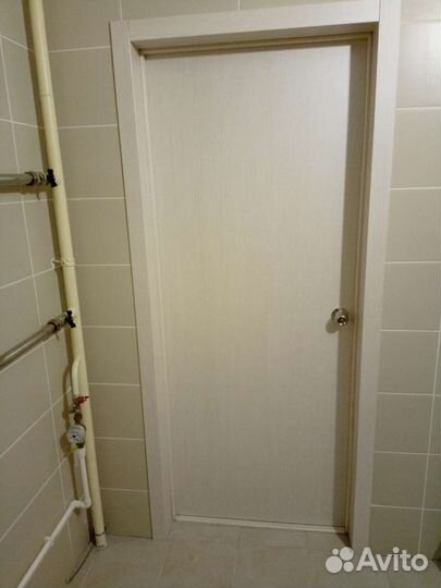 Дверь межкомнатная с коробкой новая