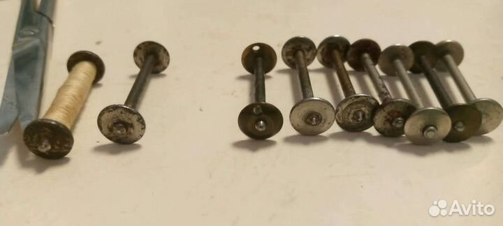 Шпуля для швейной машины Зингер