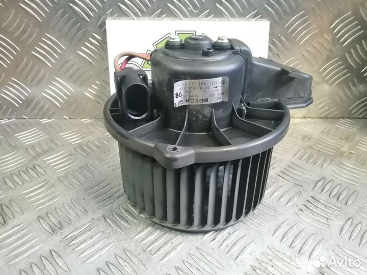 Моторчик отопителя Audi A6 C5 2000г