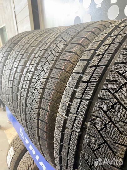 Triangle PL02 255/45 R20 105V