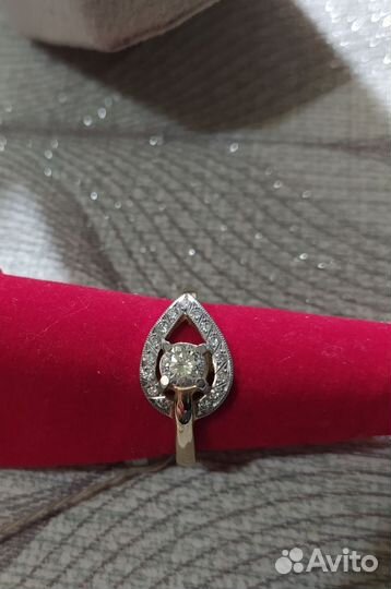 Кольцо с бриллиантом 0.35ct