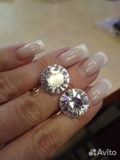 Золотые серьги