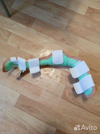 Тутор левой руки