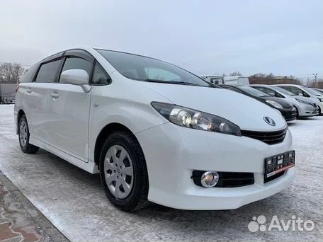 Комплект противотуманных фар Toyota wish 09-17