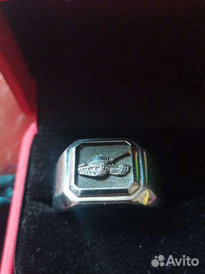 Мужская печатка серебро танк