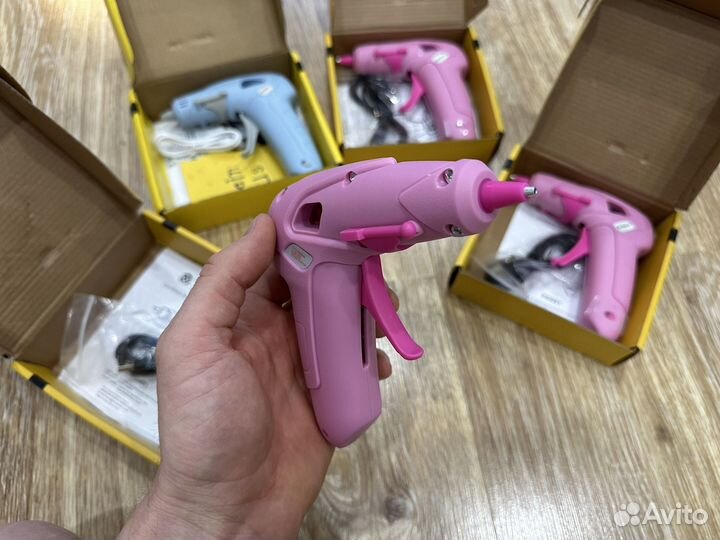 Беспроводной клеевой пистолет Tovia