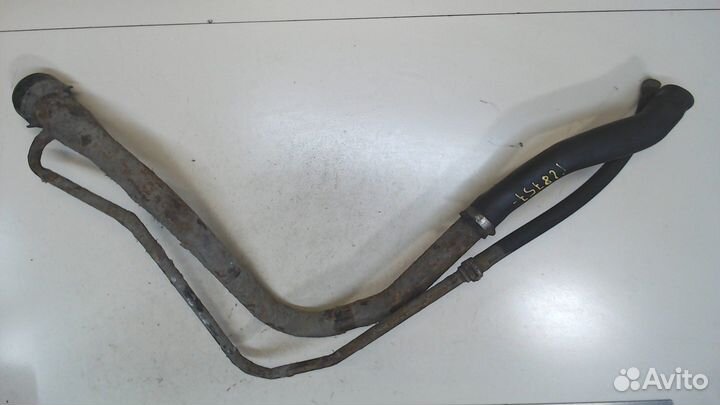 Горловина заливная топливная Toyota Yaris, 2001