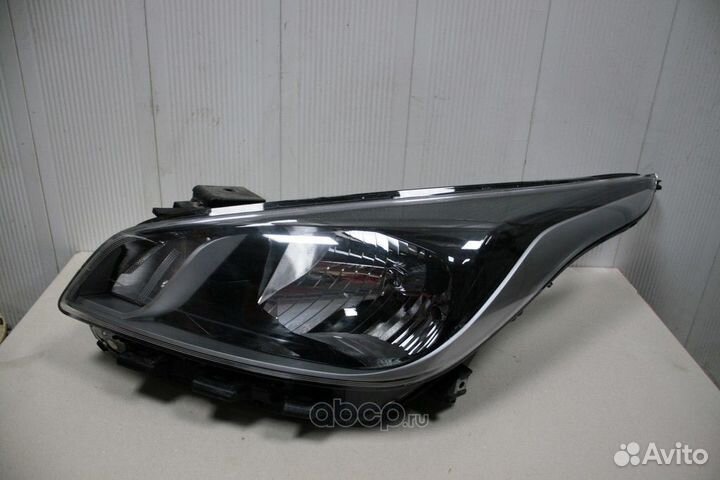 Фара левая Kia Rio 4 (2017-2019)