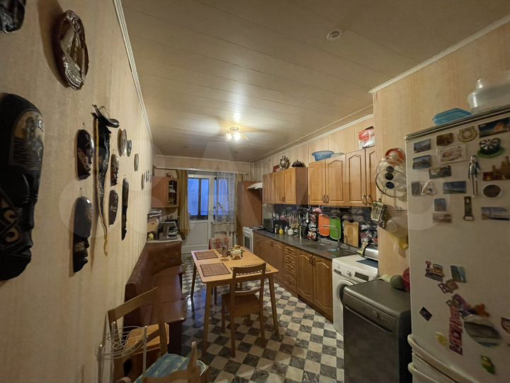 3-к. квартира, 98,4 м², 4/9 эт.