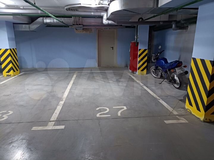Машиноместо, 13 м²