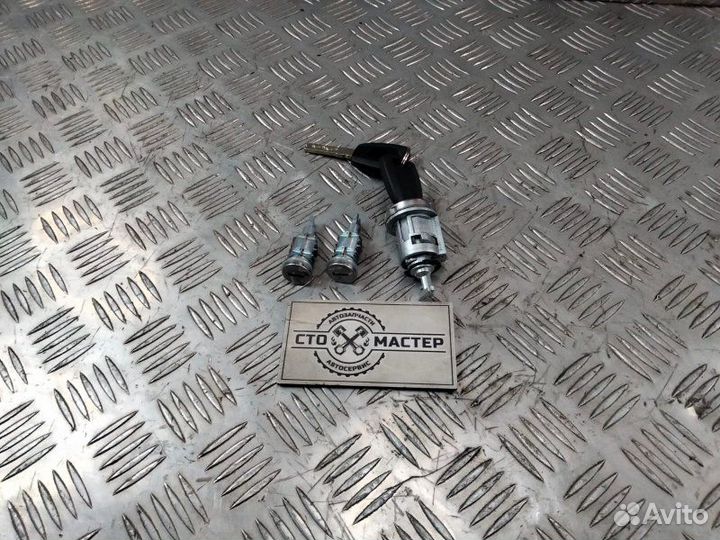 Личинка замка двери Peugeot Boxer 2.2