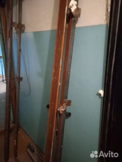 Металлическая дверь бу