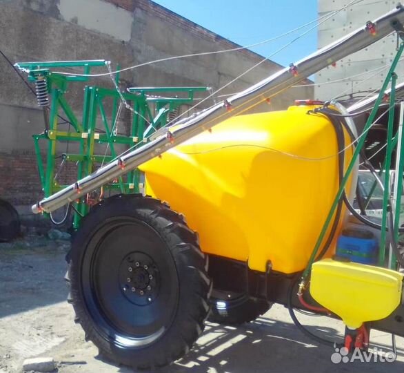 Опрыскиватель прицепной 