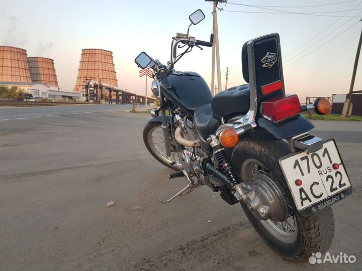 Suzuki VS400