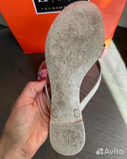 Шлепанцы женские Valentino 38 размер