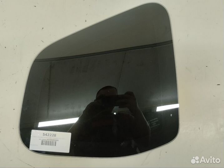 Стекло кузовное глухое правое Renault Duster 2012