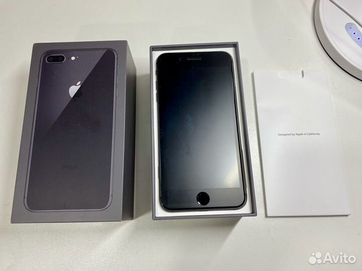 iPhone 8 Plus, 64 ГБ