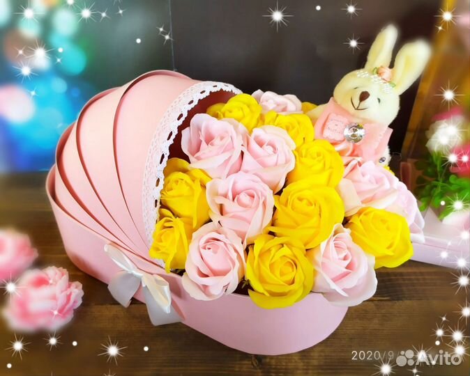 Люлька букет из пенных роз и мыла на выписку