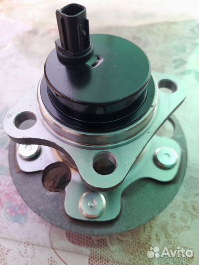 Задняя ступица с датчиком на Тойота королла Е150