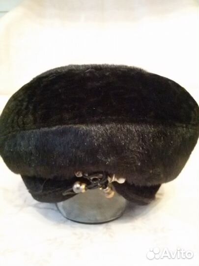 Берёт женский