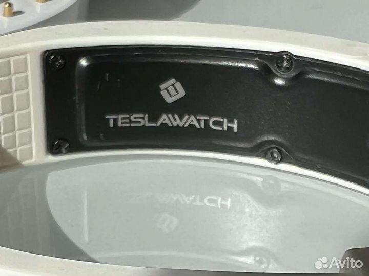 Фитнес браслет Teslawatch T-band