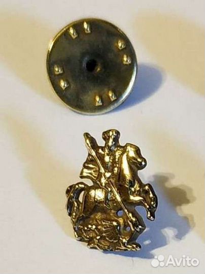 Значёк Георгия Победоносца и Позолоченный крест