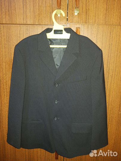 Пиджак школьный для мальчика на 140р truvor