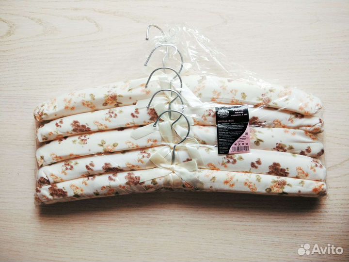 Вешалки новые мягкие набор