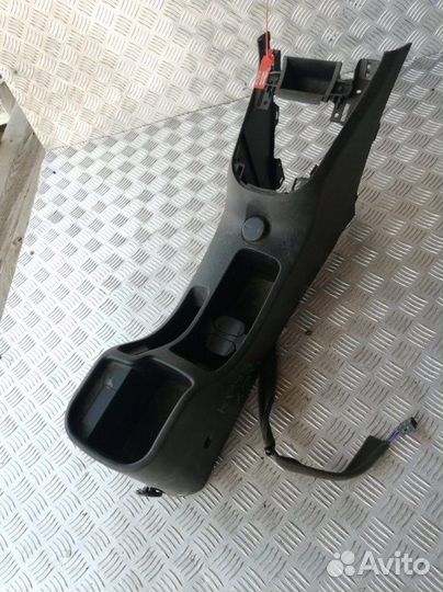 Консоль подлокотник Chevrolet Cruze