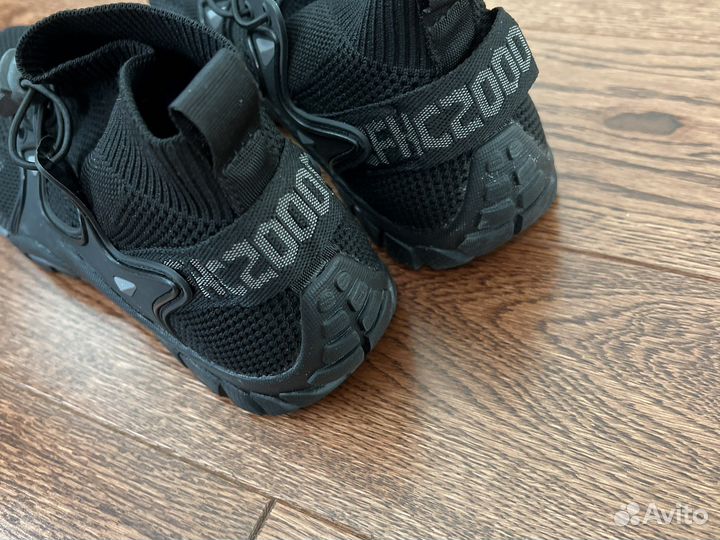 Акваботы аквашуз