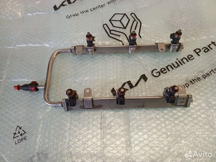 Форсунка топливная Ford Explorer 2014 год