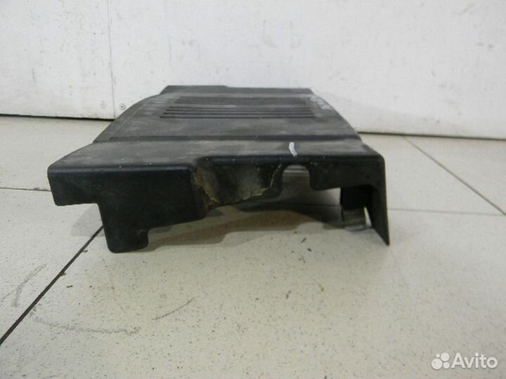 Крышка двигателя Мерседес