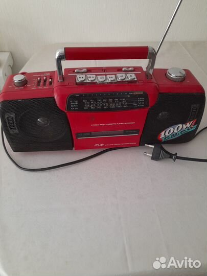 Магнитола в рабочем состоянии