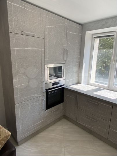 1-к. квартира, 42 м², 2/14 эт.