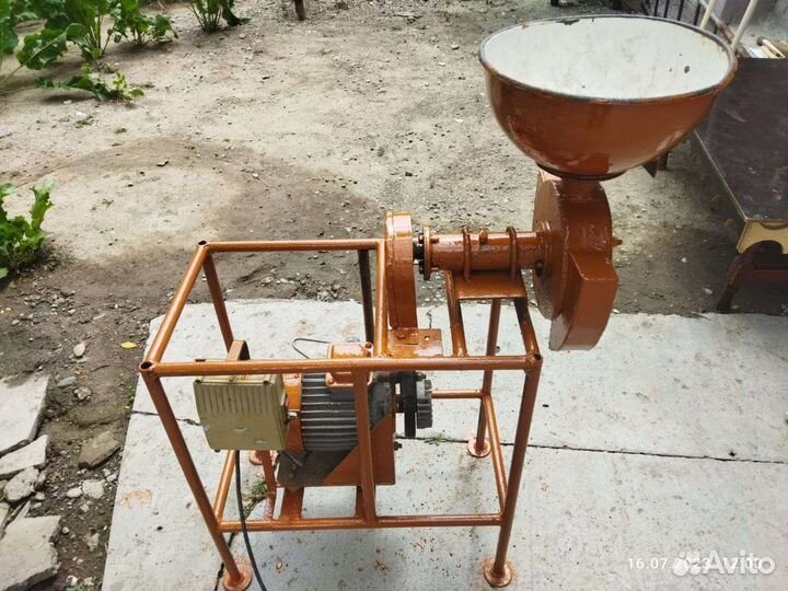 Мельница для зерна