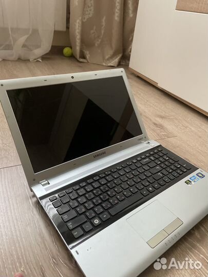 Samsung r520 (корпус)