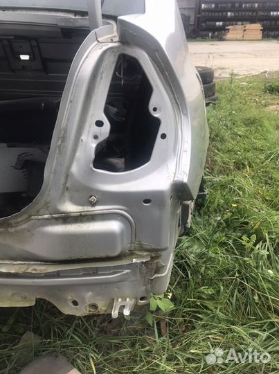 Крыло заднее левое. Правое Renault Sumbol