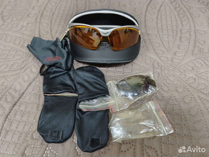 Очки спортивные Uvex