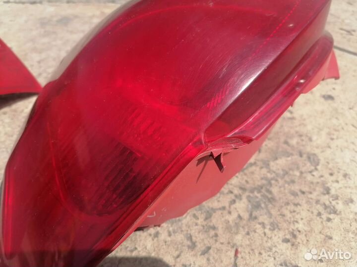 Фонари задние Toyota vitz