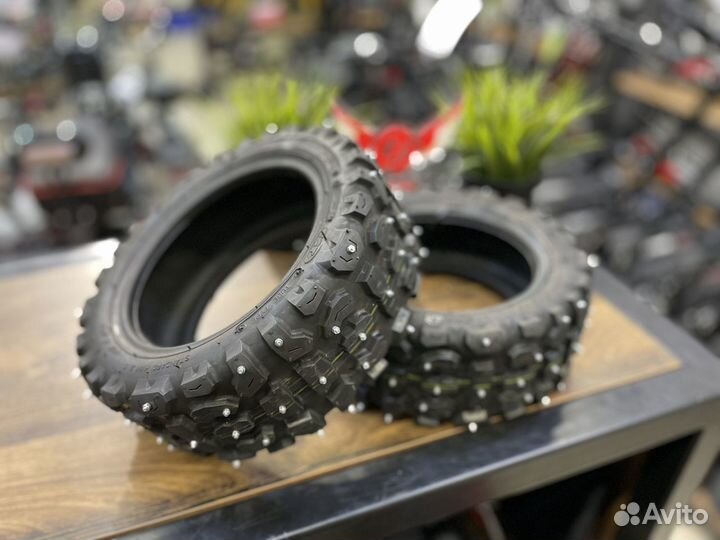 Покрышка шипованная 11'' дюймов 90/65-6.5