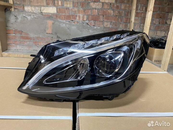 Фара Mercedes Левая W205 C-Class