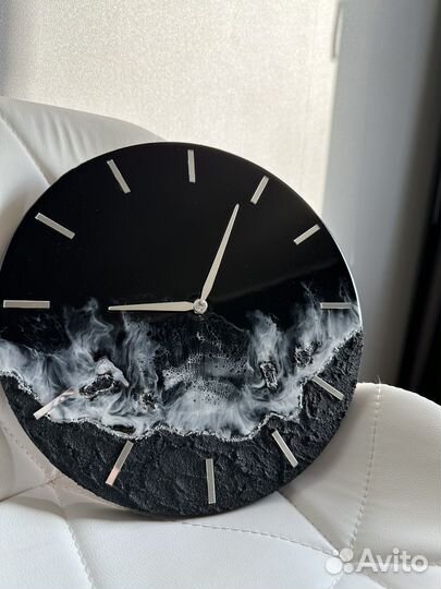 Часы настенные с бесшумным механизмом