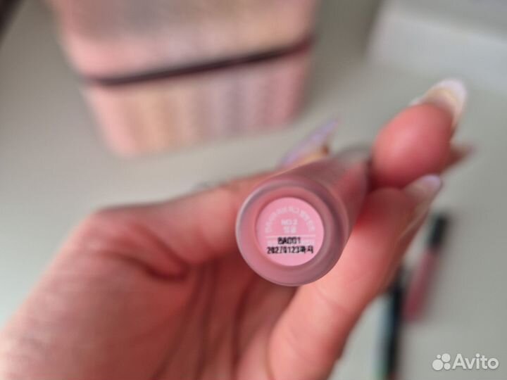 Помады люкс в ассортименте