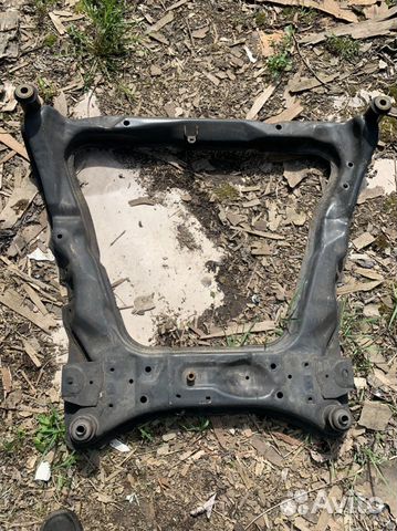 Подрамник Ниссан Кашкай J10