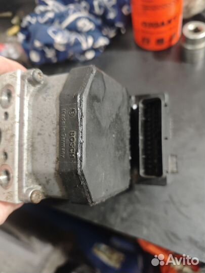 Блок ABS VAG 8E0614111B