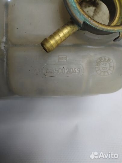 Бачок расширительный Mercedes Benz E-Class W124 19